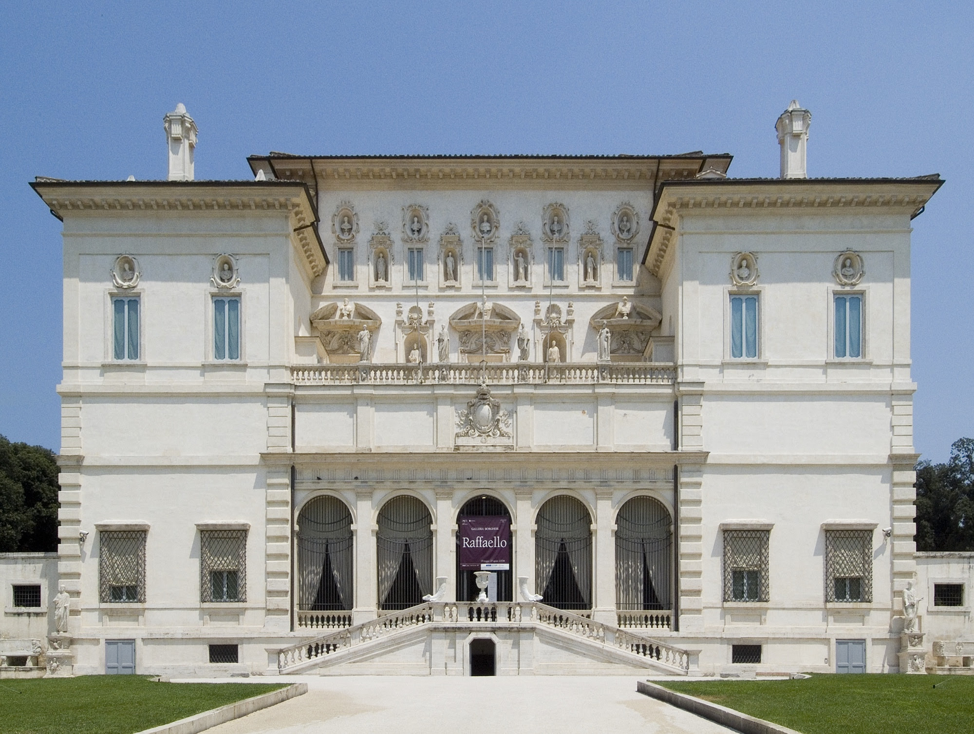 Galleria borghese a roma, sede della mostra metamorfosi
