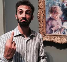 Renoir sucks at paintings