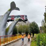 Rotterdam, treno della metropolitana De Akkers salvato dalla balena di Marteen Struijs