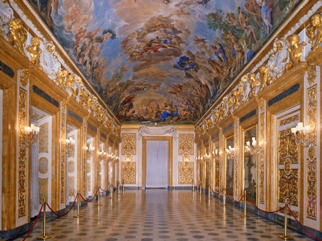 Galleria di luca giordano a palazzo medici riccardi, firenze