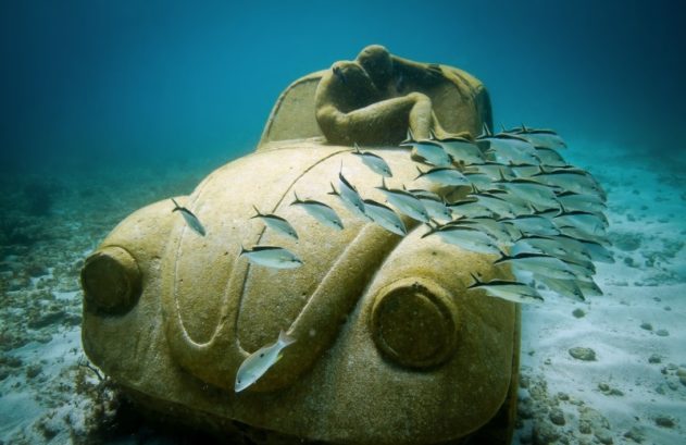 The silent evolution: significato delle statue sottomarine del musa Opere del museo sottomarino musa nei fondali di cancún