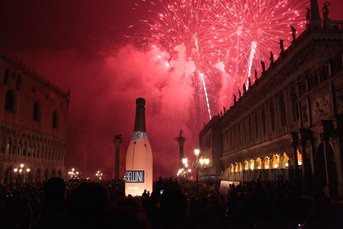 Bellini detto il giambellino e il mistero tutto rosa al profumo di pesca bianca