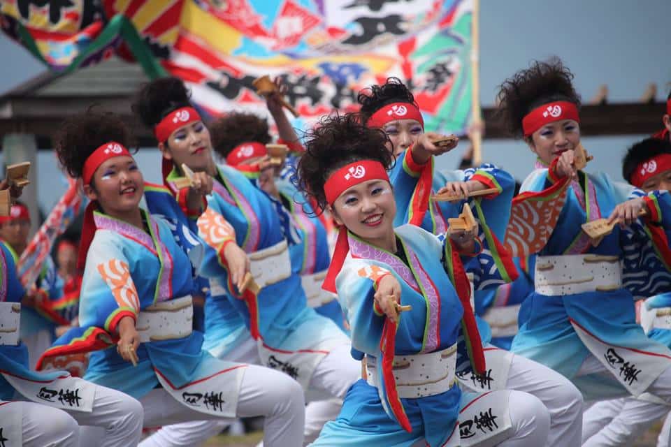 Il festival di soran yosakoi celebra l’agricoltura e la pesca con danze e musiche