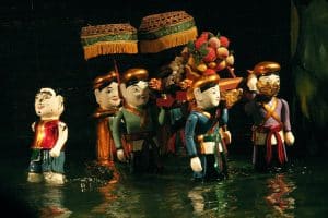 marionette sull'acqua