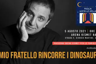 Mio fratello rincorre i dinosauri