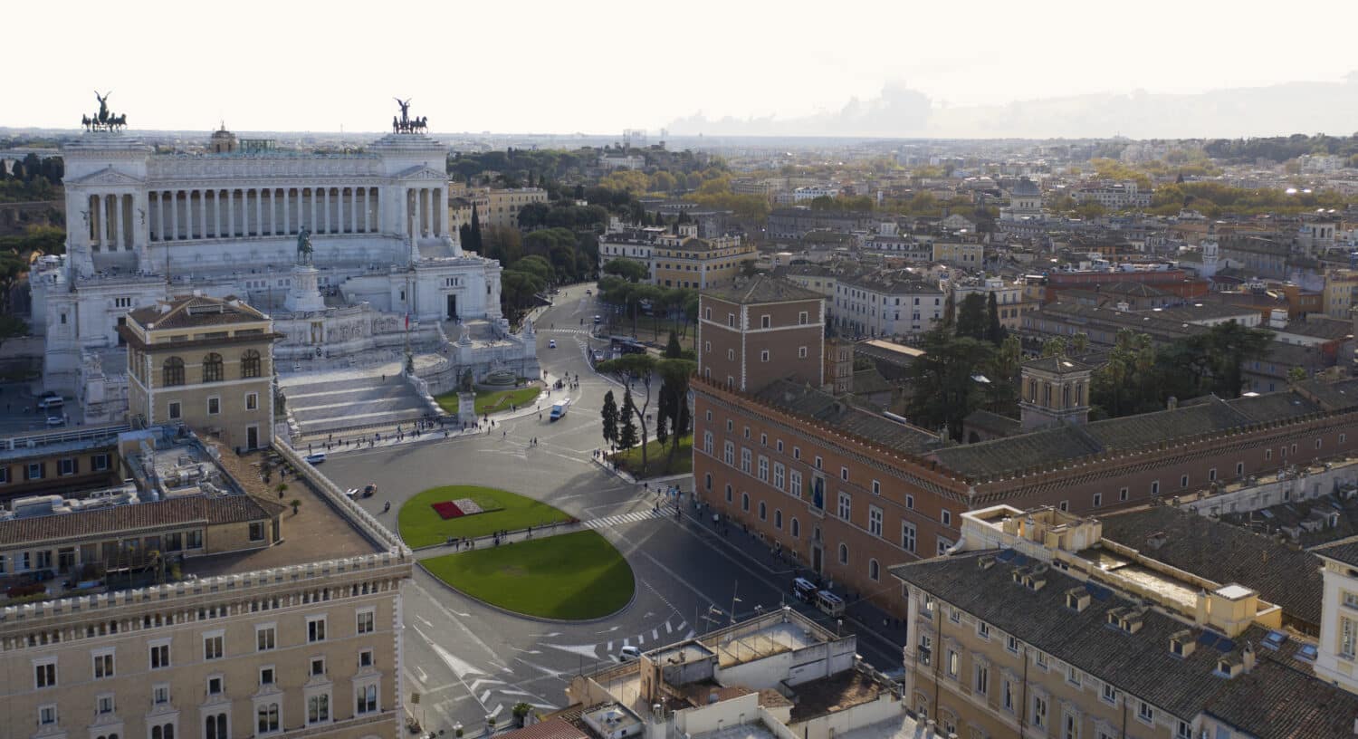 Vive: vittoriano e palazzo venezia. Ti aspettano addobbati a festa con tante scintillanti iniziative