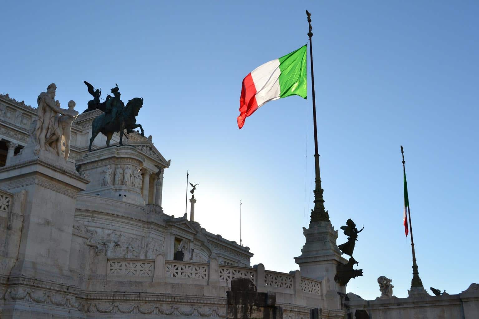 Speciale 2 giugno. Aperture serali e visite guidate per vittoriano e palazzo venezia