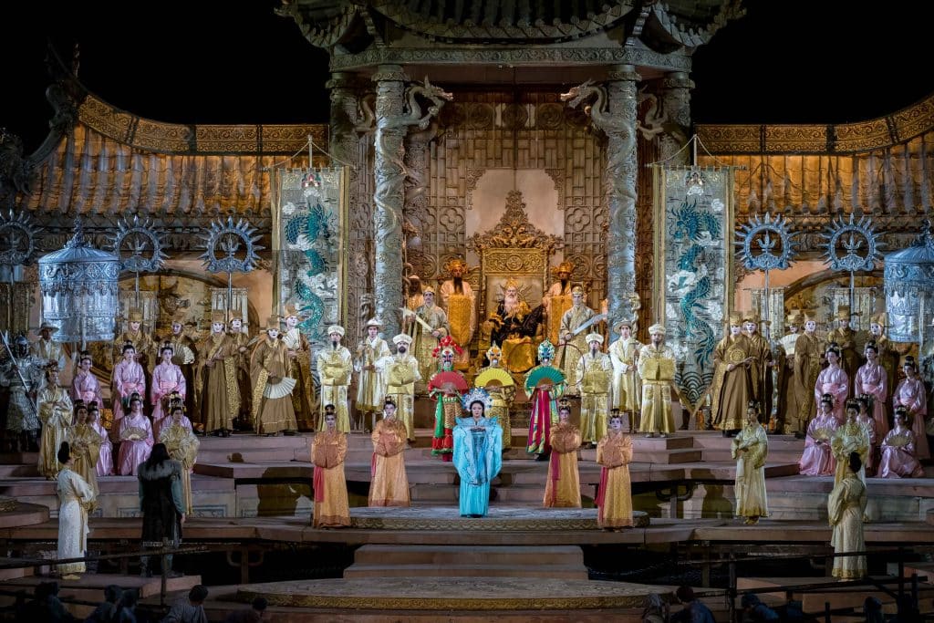 Scena di turandot all'arena di verona