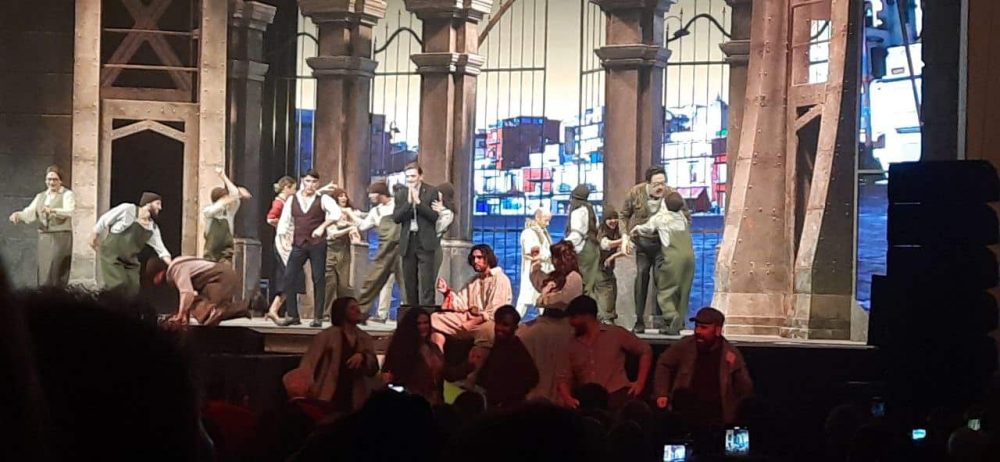 Sal da vinci sul palco a napoli