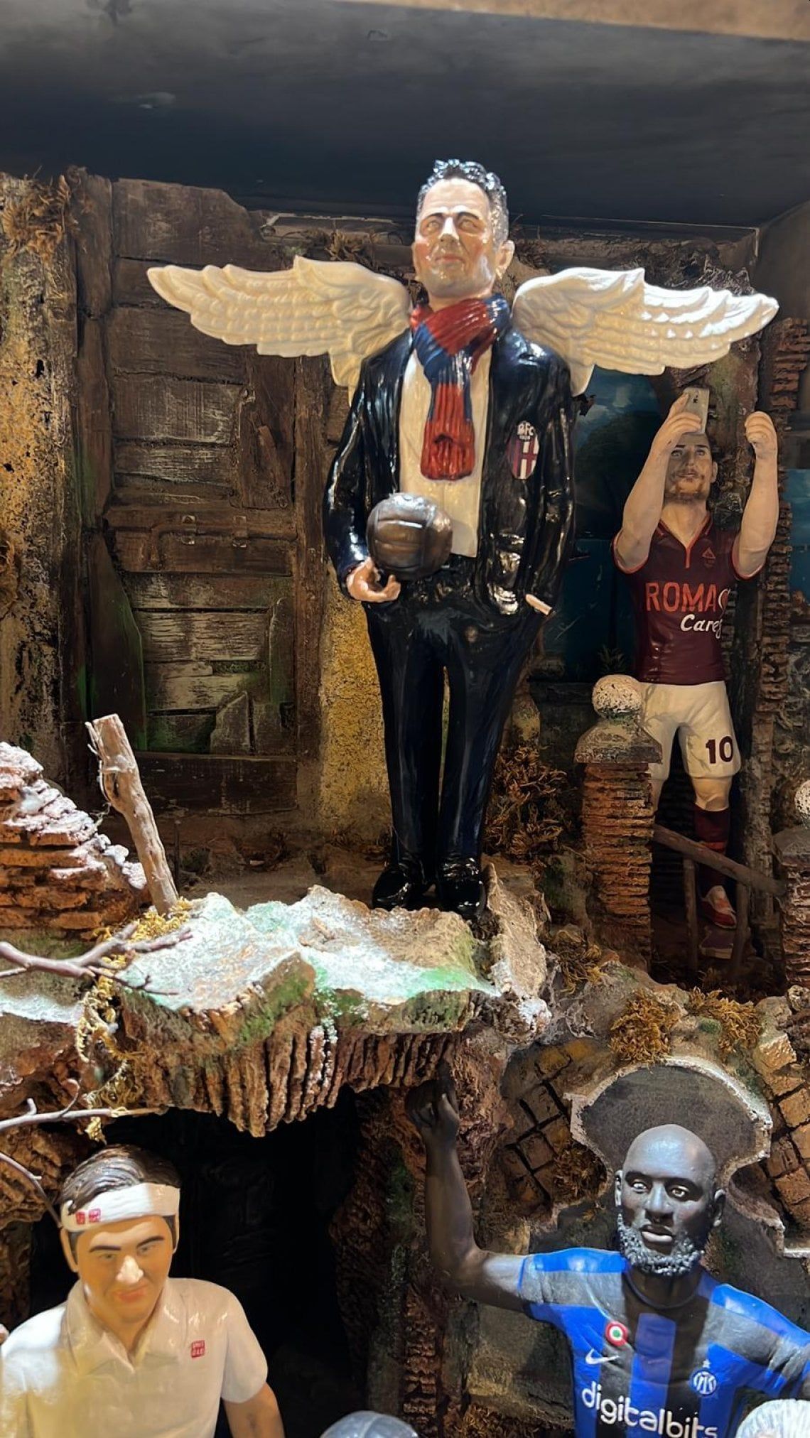 Sinisa mihajlovic ricordato nel presepe partenopeo