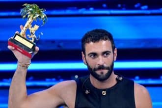 Marco mengoni due vite sanremo 2023