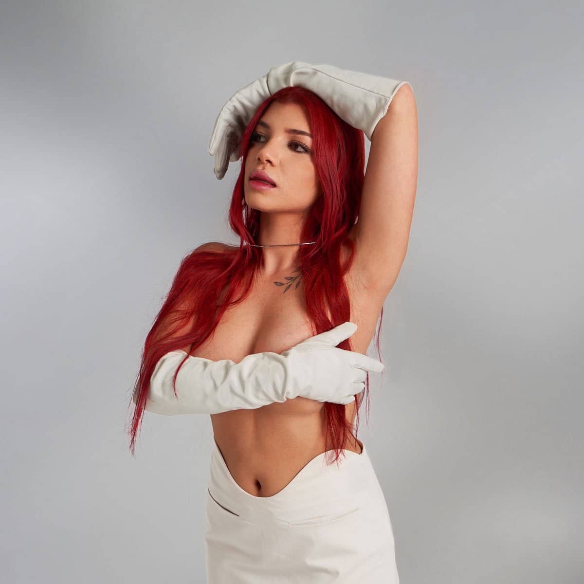 Lorena, fuori il nuovo singolo ayer