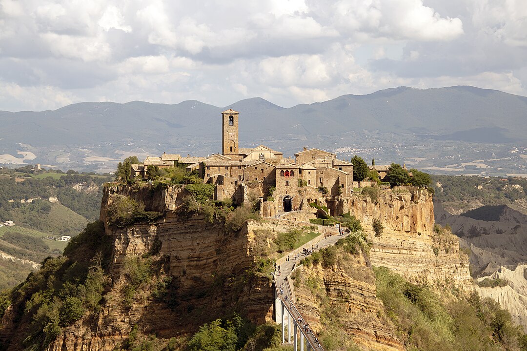 Alla scoperta di civita di bagnoregio: la città che muore