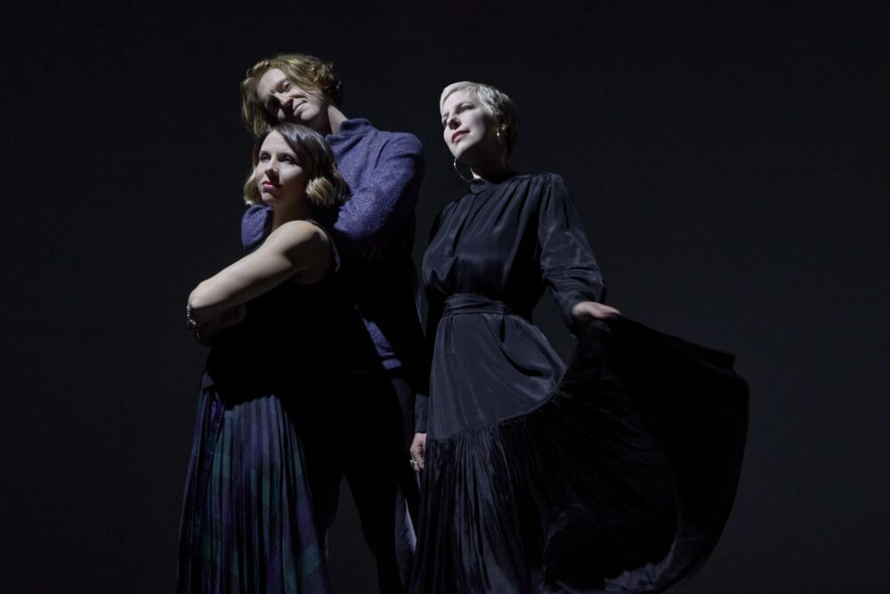 Sarah neufeld, richard reed parry e rebecca foon annunciano l’album di debutto first sounds
