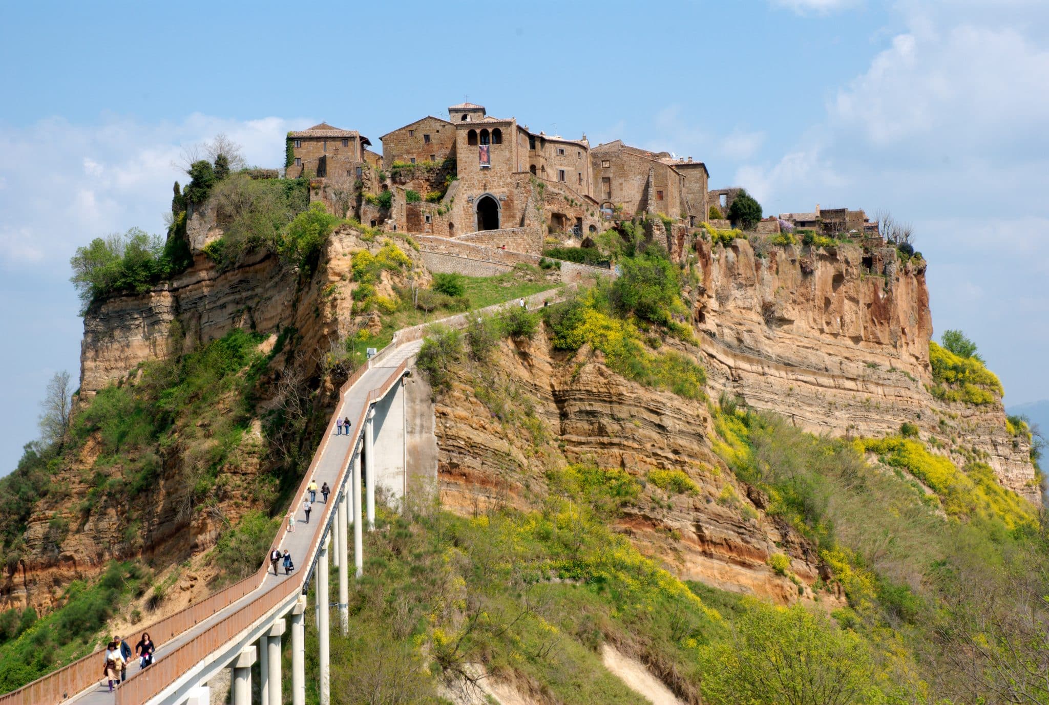 Destinazioni sconosciute #11: civita di bagnoregio – la città che muore ma incanta chiunque la visiti