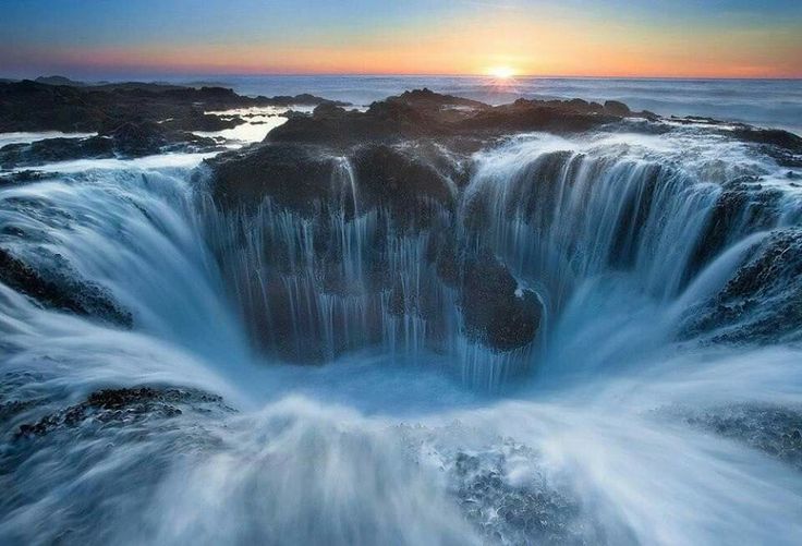 Destinazioni sconosciute #19 il pozzo di thor -il misterioso portale dell’oregon che sfida l’oceano