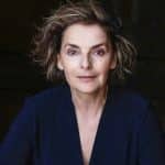 Gioielli di clara galante ispirati al teatro e alla bellezza