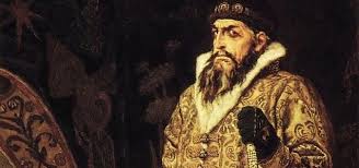 Il 16 gennaio 1547 ivan viene incoronato dal metropolita e assume per primo il titolo di zar