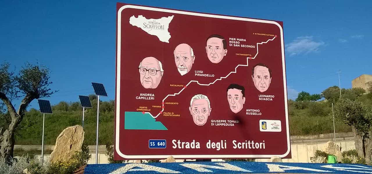 Strada degli scrittori: le polemiche sui cartelli sgrammaticati scuotono agrigento