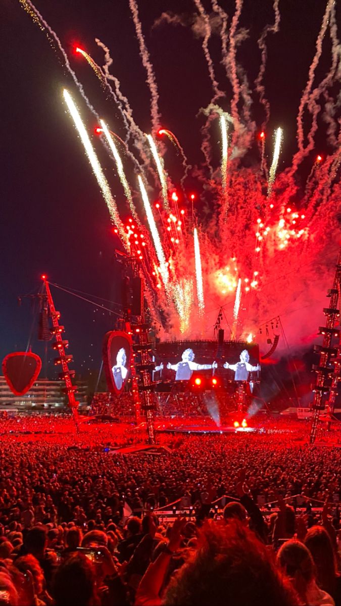 I concerti più attesi in italia nel 2025: un anno di musica imperdibile