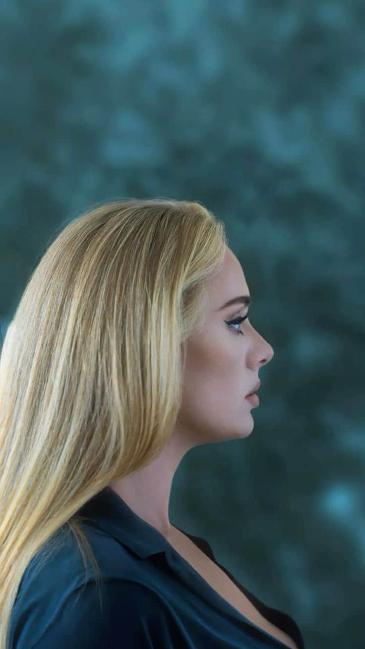 Rolling in the deep di adele: un urlo di dolore e vendetta