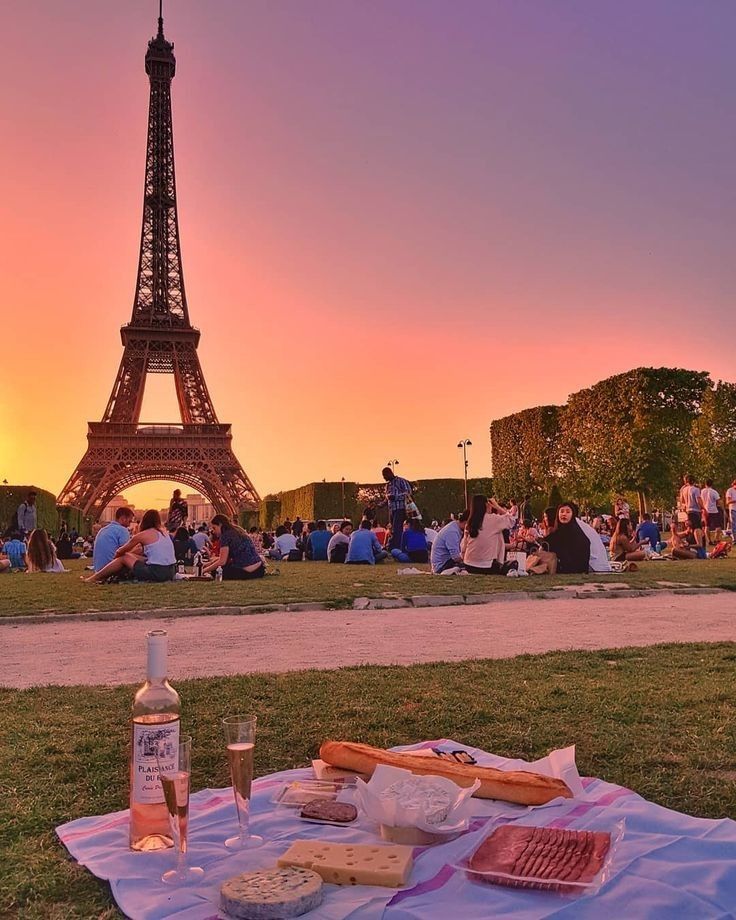 Paris fashion 2025