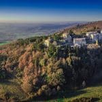 Destinazioni sconosciute #56 - castiglioncello del trinoro, il borgo che vive solo d’estate
