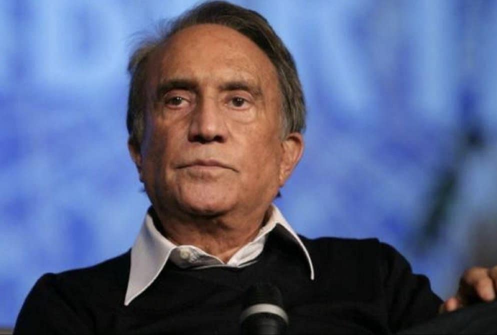 Emilio fede è morto a 94 anni: la carriera e l’eredità del giornalista e volto del tg4