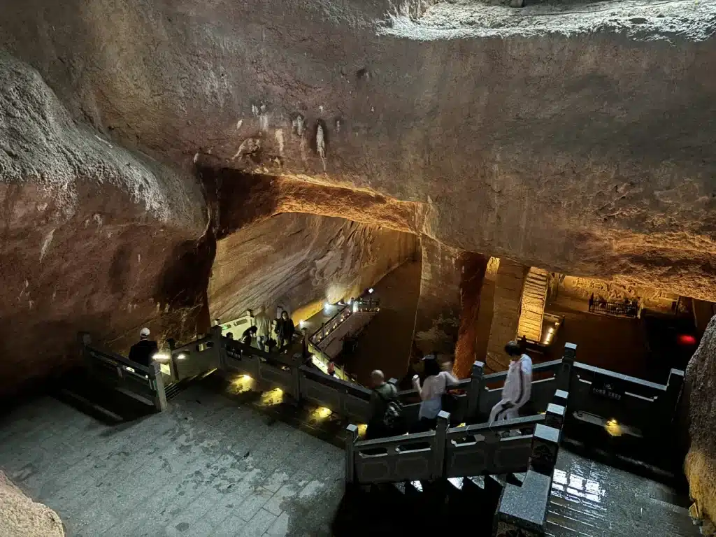 Destinazioni sconosciute #67: le grotte di longyou Le grotte di longyou