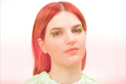 Bambola daruma di chiara galiazzo: quando la speranza si disegna a mano