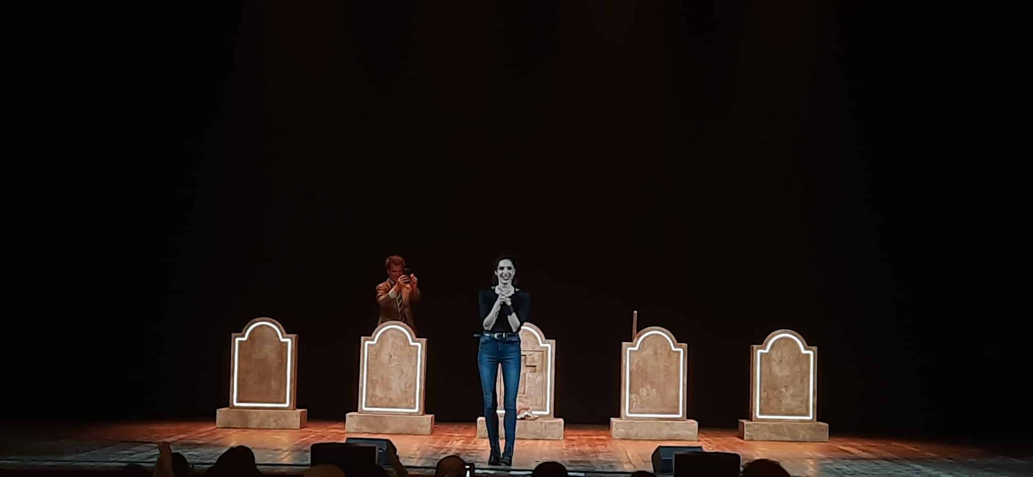 Beatrice arnera conclude il tour teatrale con successo