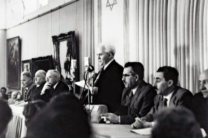 Accadde oggi 14 maggio 1948, israele si dichiara stato indipendente