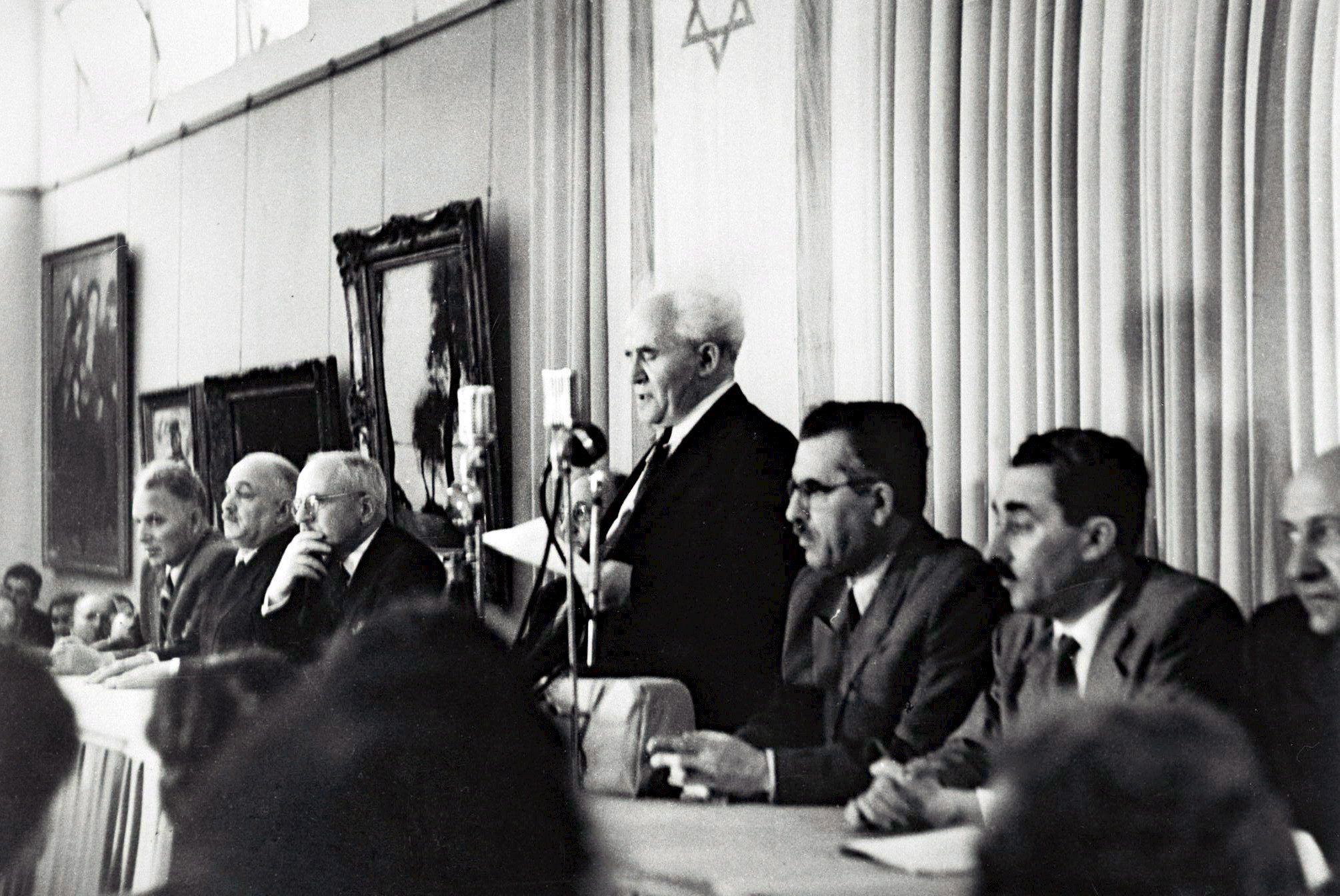 Accadde oggi 14 maggio 1948, israele si dichiara stato indipendente
