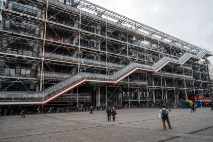 Chanel sostiene il centre pompidou durante il restauro