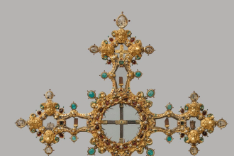Croce reliquario della passione restaurata a firenze