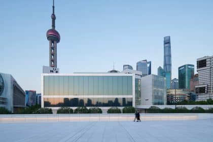 Dal 17 giugno al 28 ottobre 2026 al museum of art pudong (map) di shanghai la più grande mostra mai realizzata all’estero dedicata all’artista
