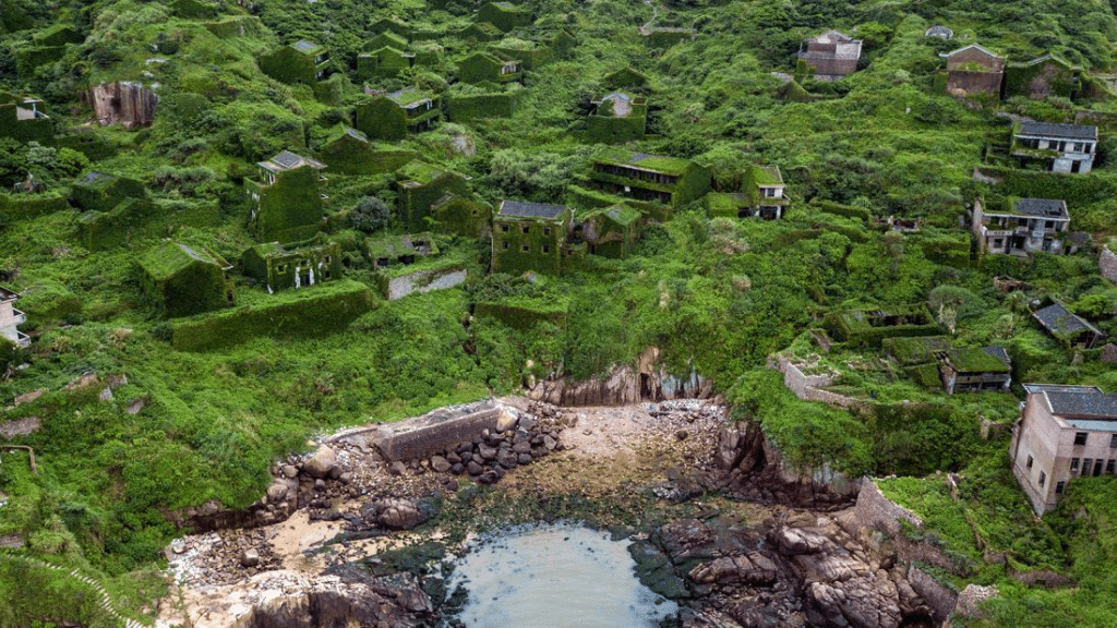 Destinazioni sconosciute #100: houtouwan, l'isola dove il verde ha vinto
