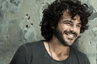Francesco renga peschici: concerto gratuito sul gargano