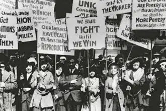 Il 18 giugno del 1873, begli stati uniti, la femminista susan b. Anthony venne multata di 100 dollari per aver tentato di votare, benché donna, alle elezioni presidenziali statunitensi.