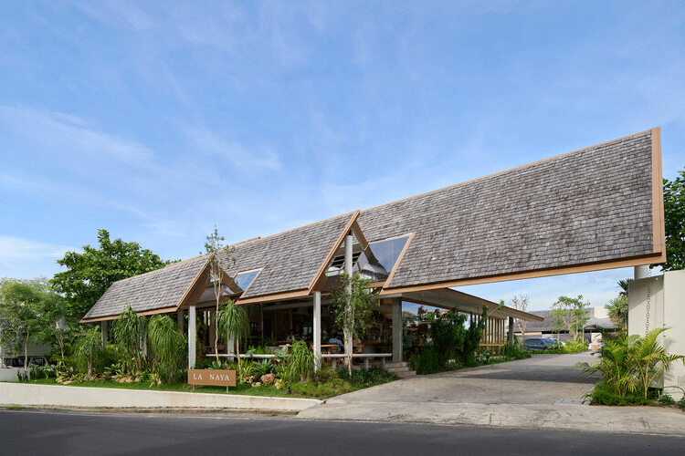 La naya restaurant: come woff lavora con la luce a bali