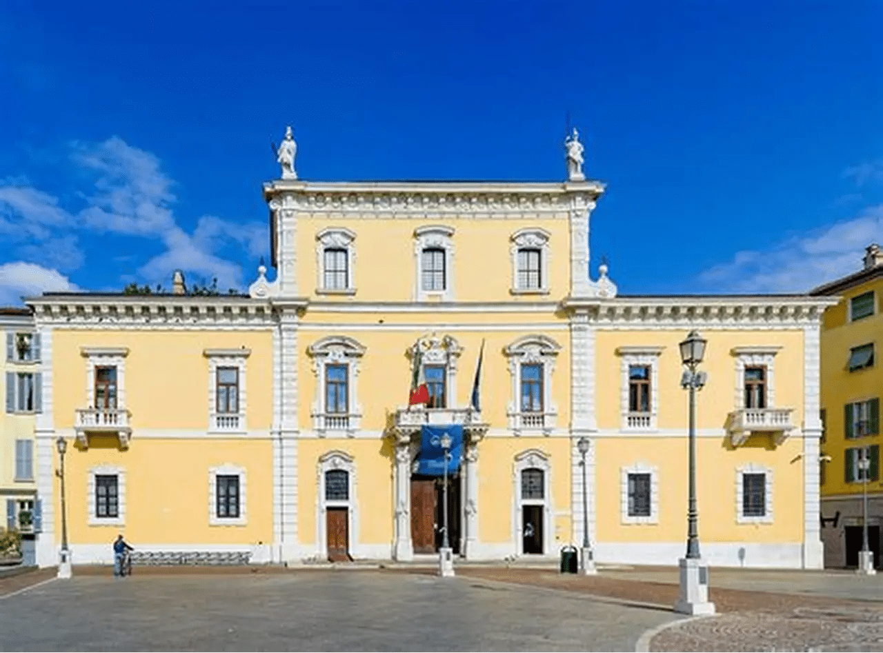 Liberty a brescia chiude il 14 giugno: cosa vedere a palazzo martinengo prima della fine?