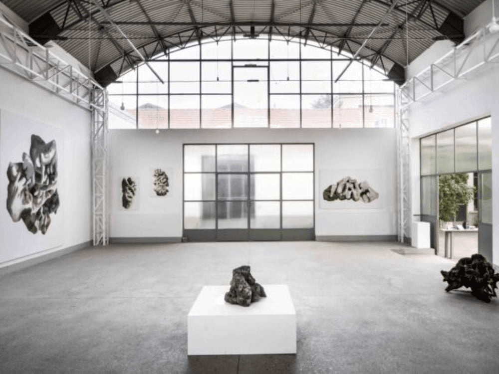 Marta dell'angelo ad assab one: pittura e performance fino al 26 giugno
