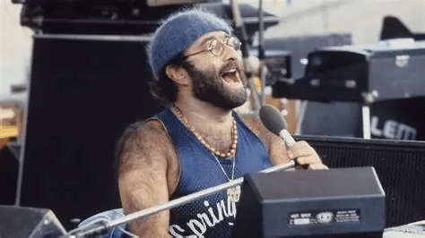 Vannacci e "futura": quando la politica s'impadronisce della musica (e gli eredi dicono no)