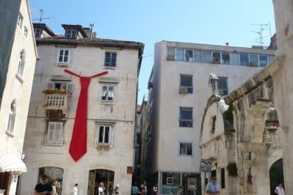 Pillole di storia moderna, l'origine inaspettata della cravatta