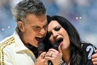 Laura pausini tra gli artisti della cerimonia di chiusura dei mondiali 2026