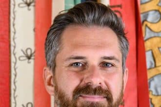 Matteo lepore durante un intervento pubblico come sindaco di bologna