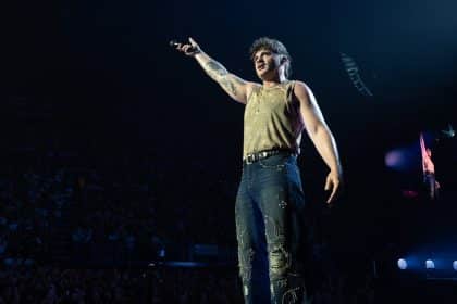 Olly in concerto a caserta davanti alla reggia per il gran finale tour