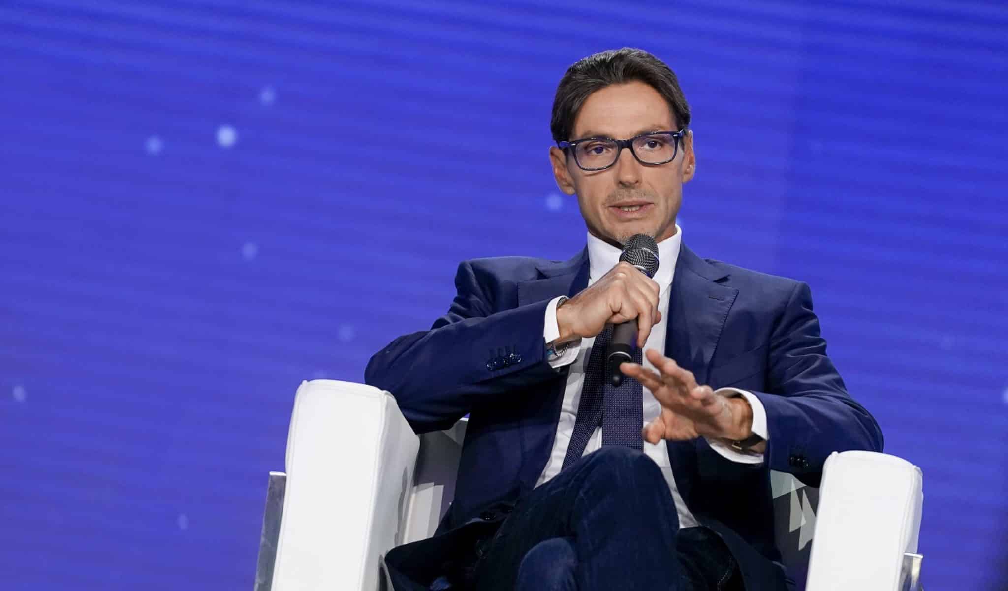 Presentazione dei palinsesti mediaset 2026 2027 con le novità di canale 5 e rete 4