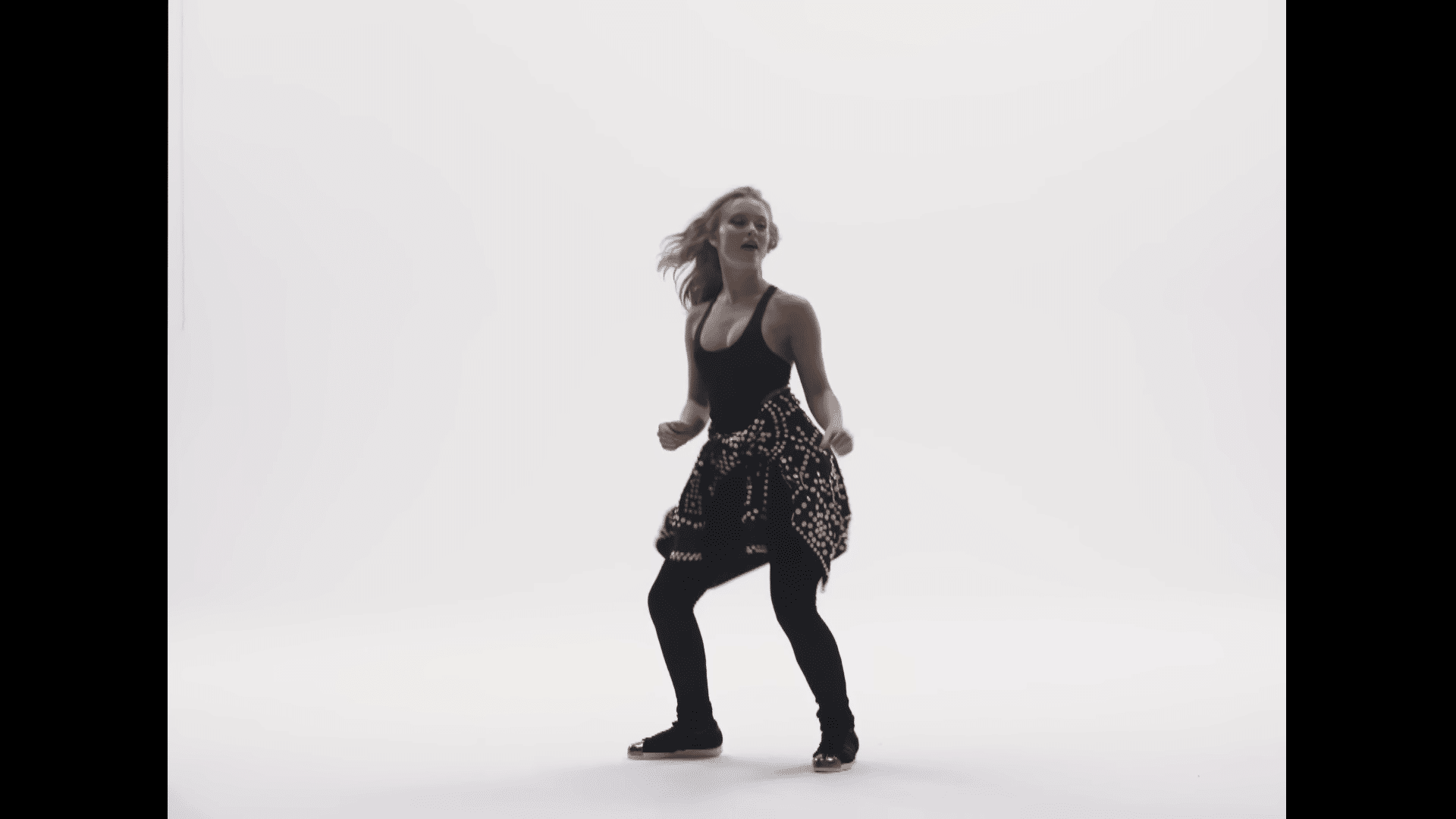 Zara larsson riporta lush life in classifica con un ballo