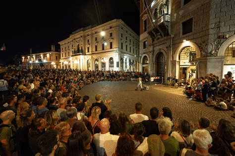 Ferrara buskers festival 2026: orari, biglietti, parcheggi e strade chiuse